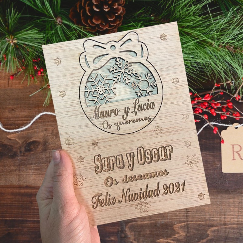 Tarjeta de Navidad de madera personalizada con adorno navideño