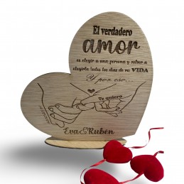 Trofeo de Amor Eterno: Madera Natural para Celebrar San Valentín o Aniversarios